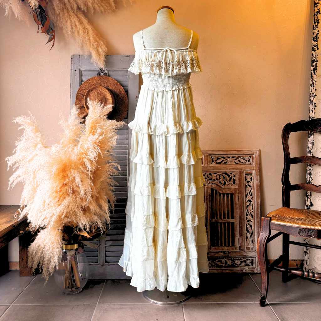 🎁Velina（ヴェリーナ）　【毎週特別販売】【Emmaauravintage】スリット切替ドレス