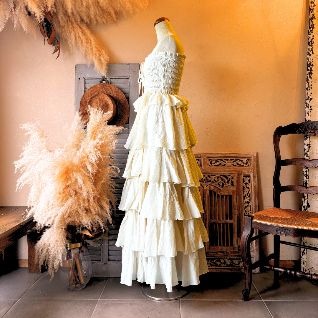 【すぐ届く】Mathilda（マチルダ）６段フリルレースアップドレス